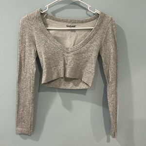 Garage Women's Heather Gray V-Neck Long Sleeve Crop Top